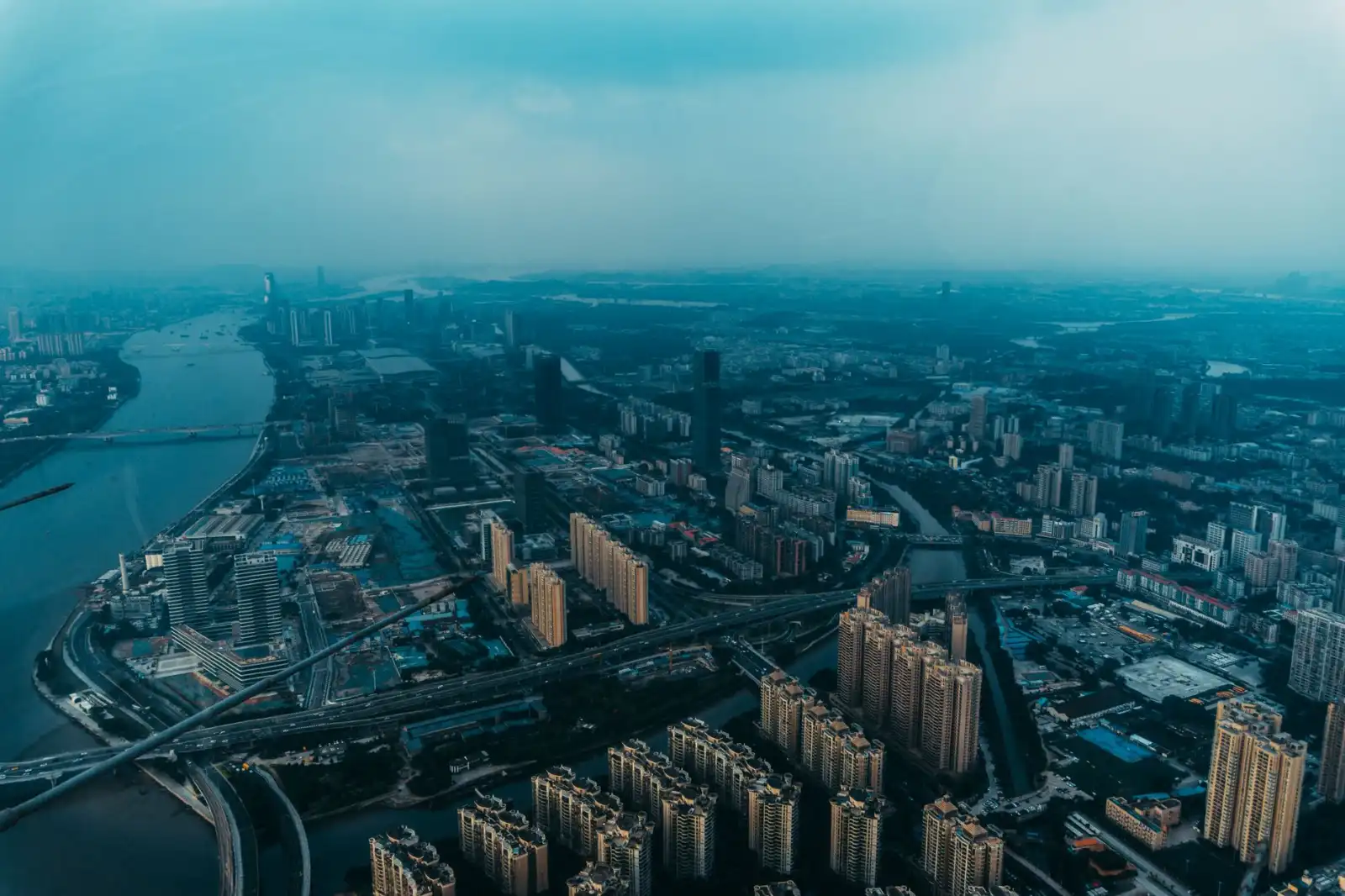 不同制冷剂类型在冰箱维修中的选择与应用对比