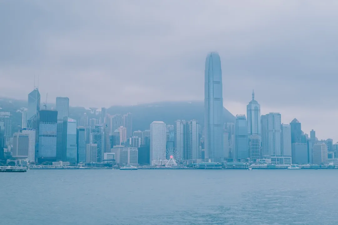 冰箱维修技术解析：如何通过参数对比选择高效制冷剂加注服务