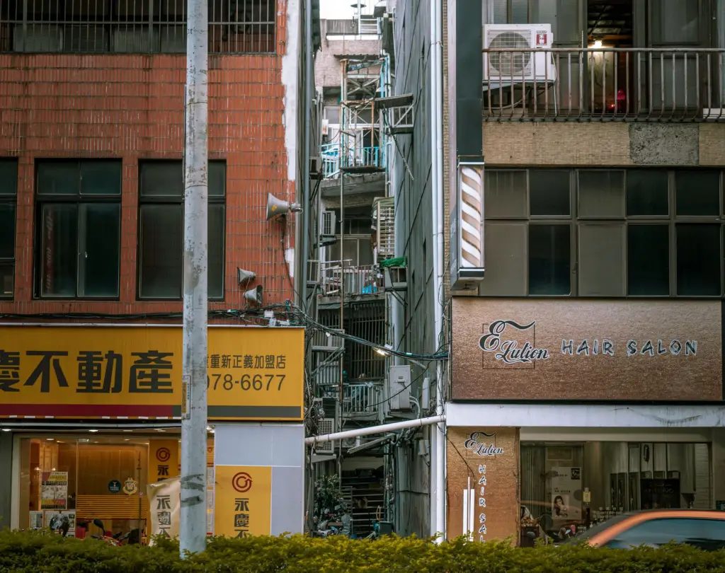 商用冰柜定期保养对延长设备寿命的实际效果评估